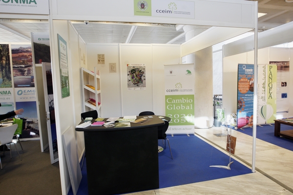 Stand Centro Complutense de Estudios e Informacin Medioambiental (CCEIM)