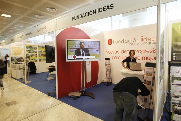 Stand Fundacin IDEAS para el Progreso 1