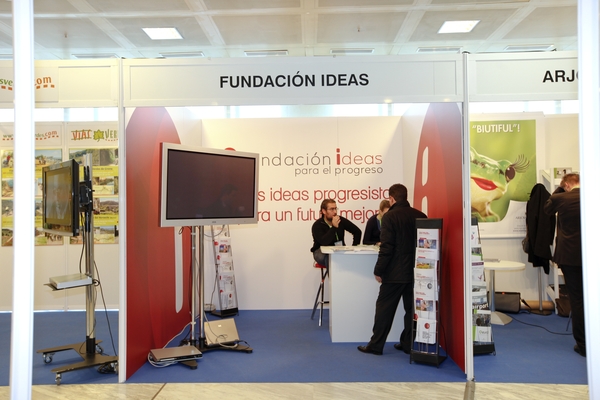 Stand Fundacin IDEAS para el Progreso 2